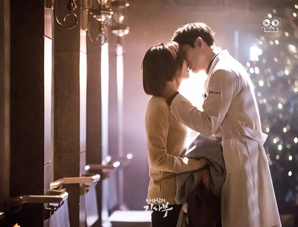 網推8部「第1集就好看」Netflix韓劇！李俊昊《颱風商社》一追上癮，它看1集就停不下來