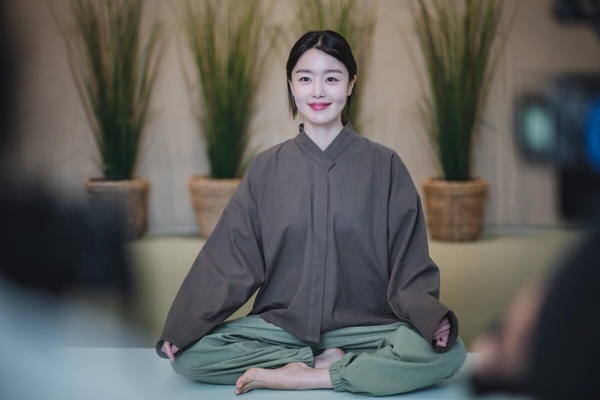 GenZ世代掀「微退休」熱潮⸺「退休後再享受」不切實際，與其工作到崩潰，不如先停下來