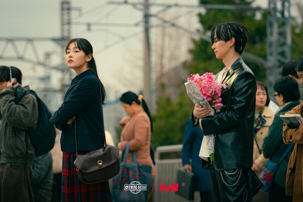 7部「一面倒好評」Netflix韓劇推薦！李俊昊《颱風商社》好看，它更被封「韓劇天花板」