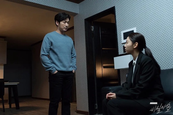 7部「一面倒好評」Netflix韓劇推薦！李俊昊《颱風商社》好看，它更被封「韓劇天花板」