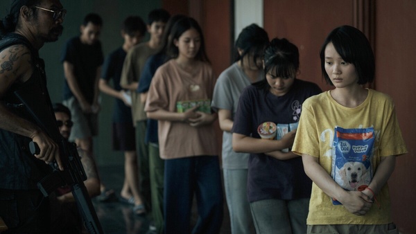 Netflix《回魂計》真實詐騙事件！KK園區惡名昭彰，員工旅遊變豬仔，連演員都被騙！