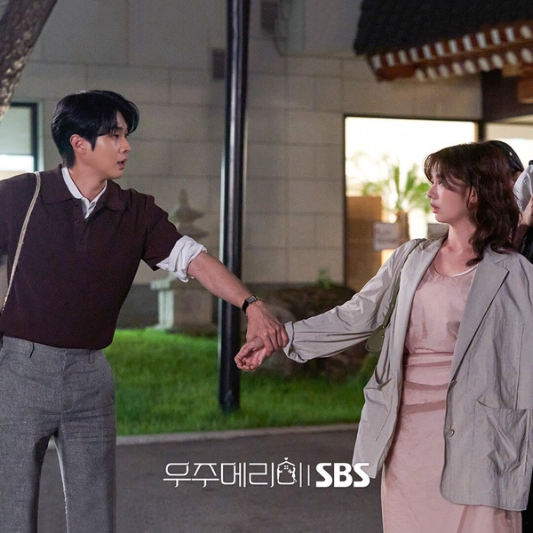 8部「一追欲罷不能」好看韓劇!《颱風商社》《宇宙Marry Me》必追，還有部被錯過的好劇