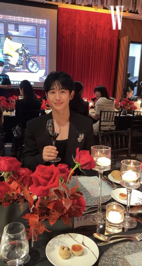 韓國《W Korea》乳癌慈善活動5大爭議統整：Jay Park演出惹議、網批淪為明星社交派對