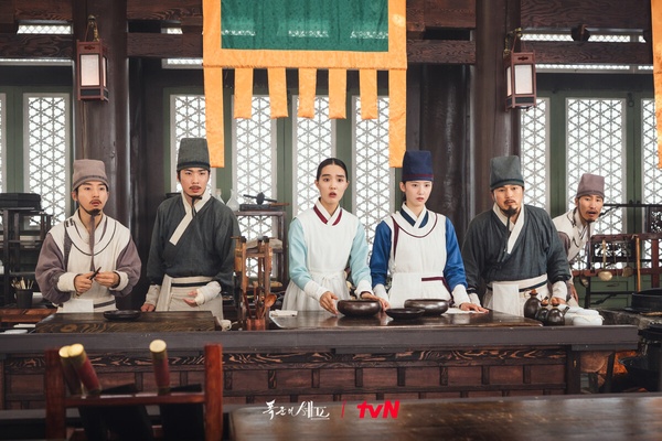 2025 tvN韓劇收視排行TOP10！俊昊《颱風商社》狠超《未知的首爾》登第2，冠軍飆破17%