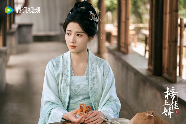 《榜上佳婿》找來《御賜小仵作》王子奇搭配《入青雲》盧昱曉，這是輕鬆下飯的古裝小甜劇，劇情其實滿高甜，只是《榜上佳婿》開播後網友都在吐槽演員的狀態。王子奇被認為沒有《御賜小仵作》帥，盧昱曉也沒有在《入青雲》、《雲之羽》那麼仙，而兩位主演收視號召力都不夠強，這就導致《榜上佳婿》播得毫無水花，口碑也不高，豆瓣評分僅5.3。