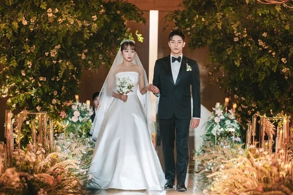 不輸《宇宙Marry me？》！8部「好看到停不下來」先婚後愛韓劇！這部再十年依然經典！