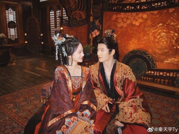 《一笑隨歌》結局評價不如預期！不見粉絲期待大婚場景，副CP張力還更勝李沁＆陳哲遠