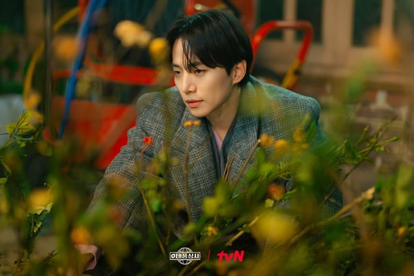網推6部Netflix「不該錯過」的超好看韓劇！《颱風商社》神劇預警，第2部一面倒零負評