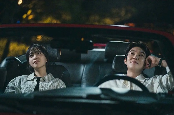 網推6部Netflix「不該錯過」的超好看韓劇！《颱風商社》神劇預警，第2部一面倒零負評