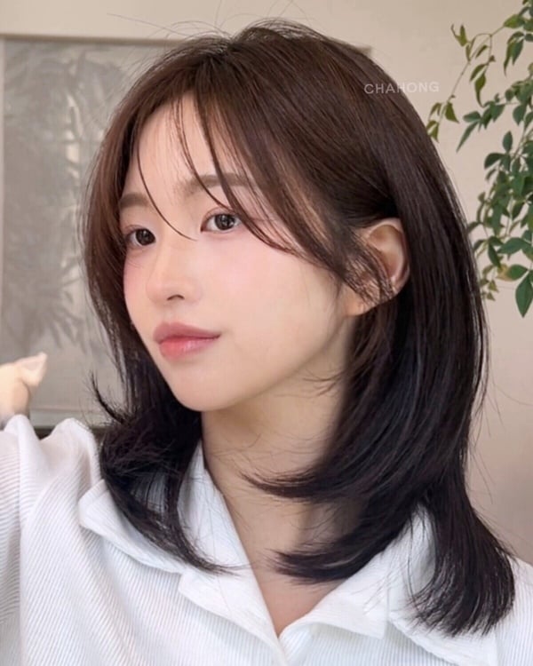 羽毛剪髮型範本2：羽毛剪鎖骨髮