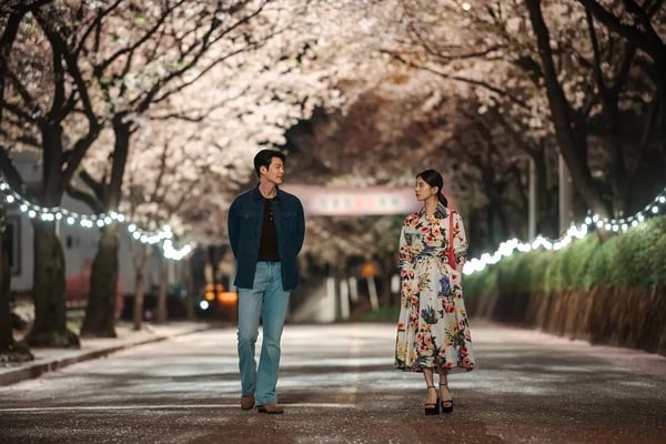 Netflix台灣人氣排行榜TOP10！《浪漫匿名者》《颱風商社》都輸《許我耀眼》，冠軍是它