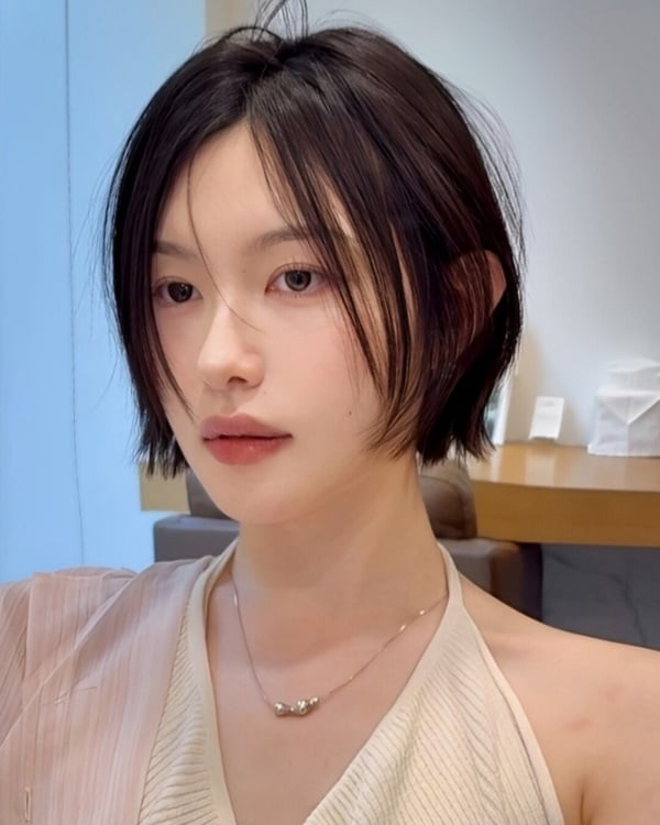 耳上短髮女造型8：微翹耳上短髮