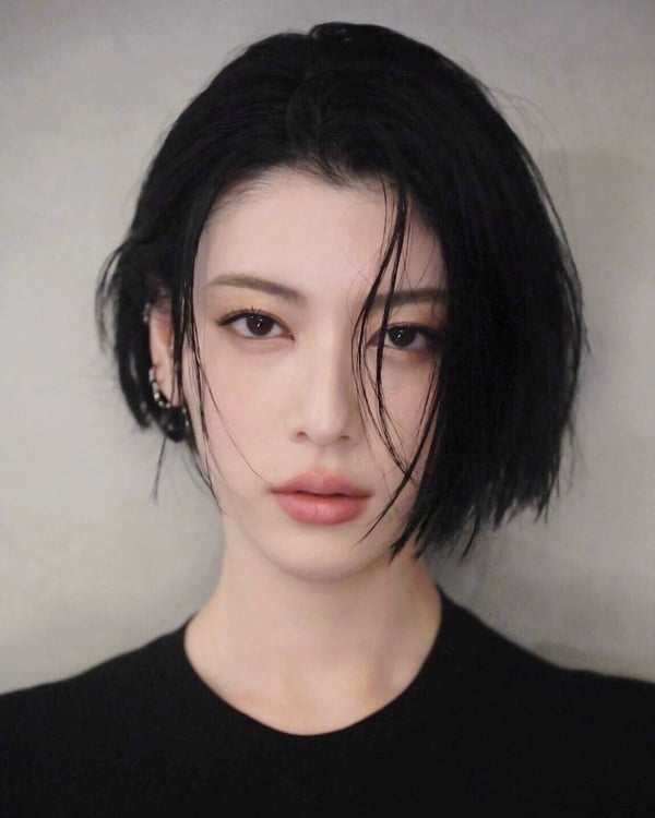 耳上短髮女造型15：日系濕髮耳上短髮