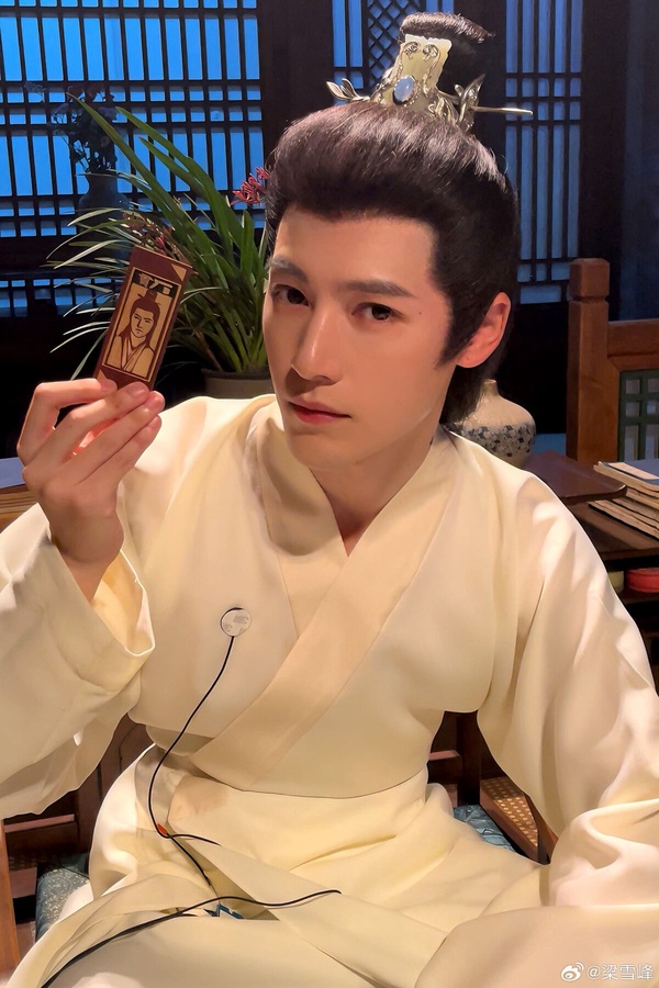 《山海枕》9位演員介紹！宋茜、周潔瓊都是女團出身，主演還藏一台灣演員