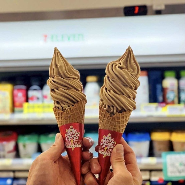 買一送一！7-11「蓮花脆餅甜點」登場，熱壓吐司、巴斯克、布丁必吃，統一翻轉布丁回歸