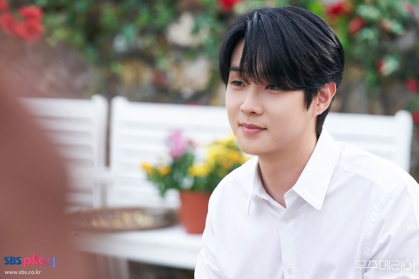11月韓劇演員話題度TOP10：《親愛的X》金裕貞第2.《操控遊戲》D.O.第5，冠軍是「他」!