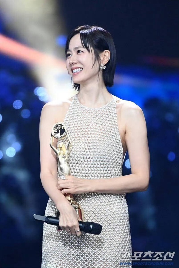 2025青龍獎亮點！玄彬孫藝珍封帝后，孫仙完成兩輪大滿貫，甜喊玄彬本名：我最愛的男人