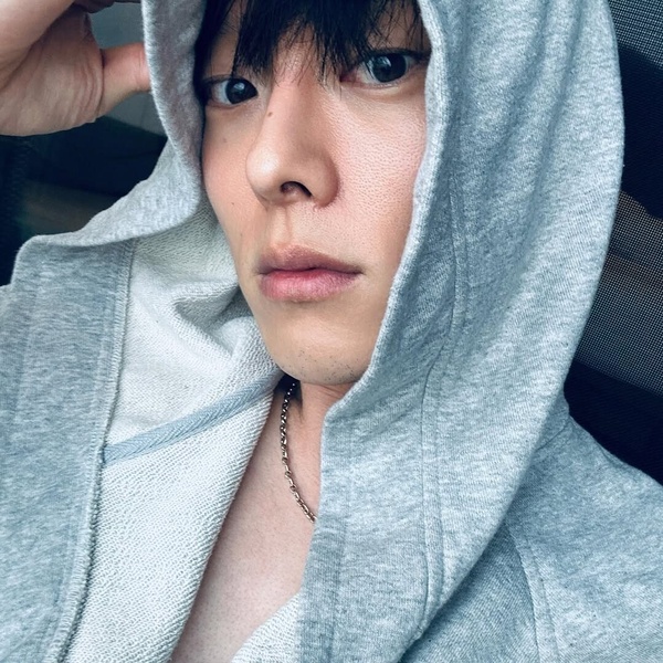 《一吻爆炸》張基龍6件事！受封「IU的男人」，與宋慧喬感情超好，唯一認愛女友是她！