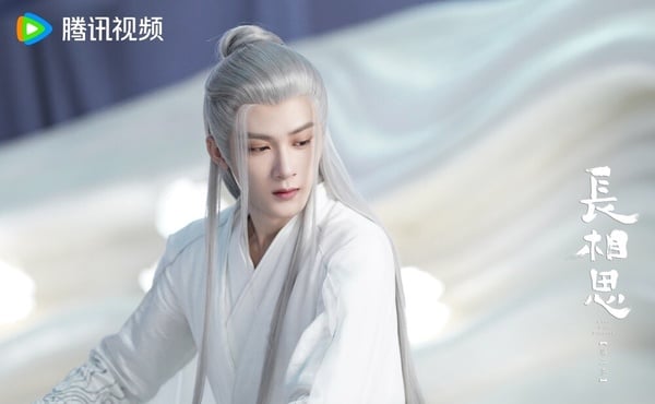 2025陸劇10位古裝美男演時裝劇！霍建華、陳偉霆帥度不輸古裝，張凌赫《愛你》時裝驚豔