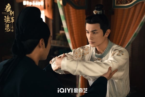 《唐朝詭事錄之長安》是近期最高口碑的陸劇，這個系列劇很厲害，三季通通在豆瓣衝出破八的高分。《唐朝詭事錄之長安》到第三季維持前作的高質感，沒有注水，沒有崩人設，劇本依然紮實，懸疑志怪氛圍到位，人物塑造立體。也因為三季都大成功，後面第四季已經拍完，第五季已經在討論中了。