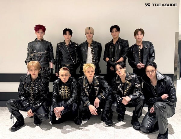 YG旗下男團TREASURE的團體照，他們登上MAMA象徵著YG與Mnet長達四年的冷戰結束