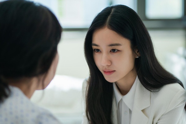 12月「韓劇演員話題度」TOP10：《一吻爆炸》張基龍、安恩真都上榜，冠軍實至名歸！