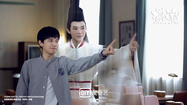 陸劇《棋魂》改編自動漫《棋靈王》，首先一般漫改劇本來就吃力不討好，因為本身擁有廣大漫迷，如果無法還原大家心目中的角色形象，或是劇情魔改，很容易就被全網黑。《棋魂》開播初期就被吐槽「褚嬴」(漫畫中的佐為)扮相太醜。