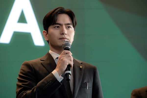 2025Netflix韓劇收視排行榜TOP7！《颱風商社》墊底，《一吻爆炸》第4，冠軍斷層第一！