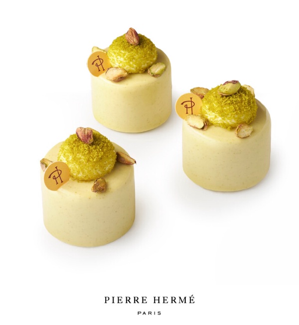 法式精品馬卡龍PIERRE HERMÉ PARIS攜手迪士尼推聖誕禮盒