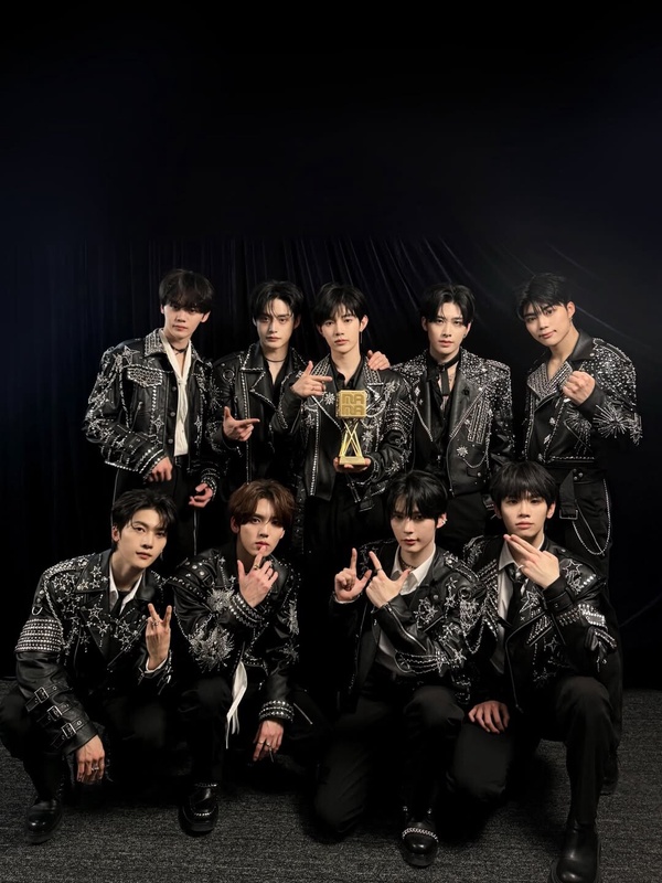 2025 SBS歌謠大戰超龐大演出陣容：NCT李泰容回歸、CORTIS初舞台，Stray Kids也出席！