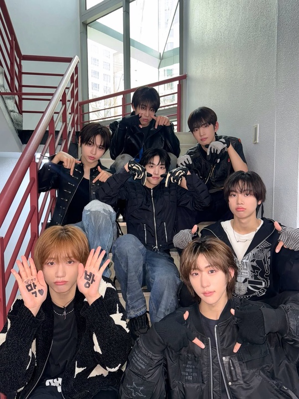 2025 SBS歌謠大戰超龐大演出陣容：NCT李泰容回歸、CORTIS初舞台，Stray Kids也出席！