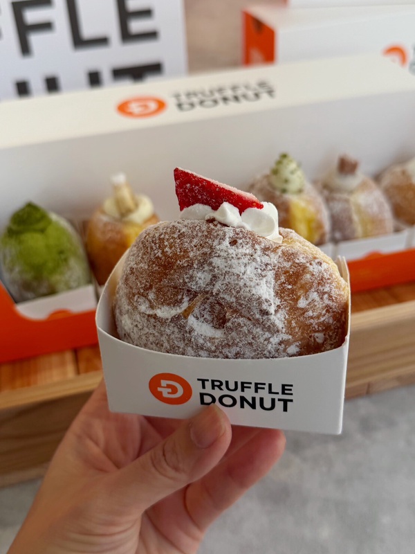 日本生甜甜圈「Truffle Donut」必吃菜單看這裡