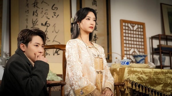 《雲渺：我修仙多年強億點怎麼了》是2025高話題短劇，由王小億主演，目前已經拍到第五部了，這是今年網播量破10億的短劇之一呢！人氣相當火爆。這部是大女主的短劇，雖然劇情老土，但滿有趣搞笑的，女主的能力值被點滿，所以追起來爽感很足。