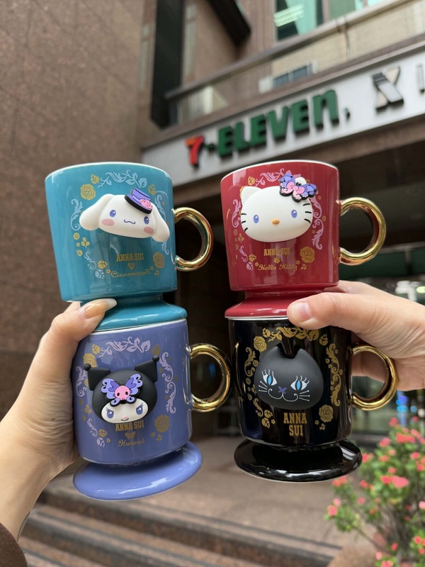 7-11「ANNA SUIＸ三麗鷗」集點！KITTY三用翻轉絨毛枕、珍珠包+玩偶盲盒等25款一次看