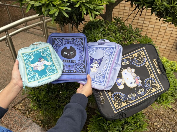 7-11「ANNA SUIＸ三麗鷗」集點！KITTY三用翻轉絨毛枕、珍珠包+玩偶盲盒等25款一次看