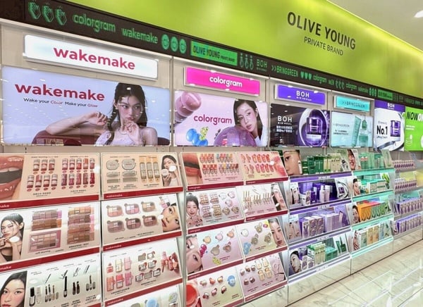 不用飛韓國！康是美「桃華門市」開幕！進駐OLIVE YOUNG各大品牌、張員瑛隱眼通通有！