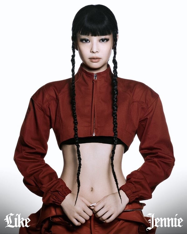 JENNIE以個人單曲《like JENNIE》自信回應外界聲音並展現自我