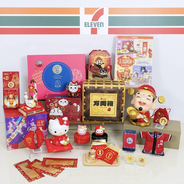 7-11「春節禮盒」送禮首選！史努比打棒球爆米花桶、歐拉夫拍拍燈、Kitty達摩禮盒登場