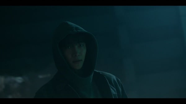 Netflix《現金英雄》10大現實金句：「大家的人生會變得一團糟，全都是錢的緣故。」