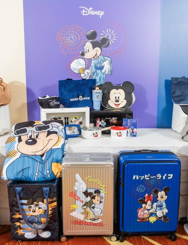 7-11「2026新年福袋」開箱！KITTY、酷洛米、史努比等10大肖像，7種價格共130款一次看