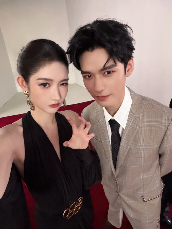 《白衣公卿》劇情看點＆角色介紹：龔俊化身錦衣衛隱身復仇，戀上神秘俠女王玉雯