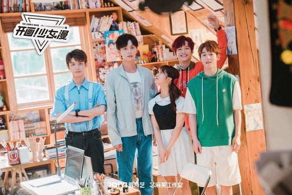 《開畫少女漫》也蠻可惜的，改編自日本漫畫《月刊少女野崎君》，但只有沈月成功還原角色，男主角和原著則落差太大，讓觀眾們覺得很出戲，而沈月、王敬軒因合作《開畫！少女漫》成為朋友，之後也一起上了不少綜藝節目，兩人時常鬥嘴，互動蠻有趣好笑的，但卻反而讓大家在追《開畫少女漫》時，完全無法感受到兩人的CP感，反而更像看著朋友在談戀愛。
