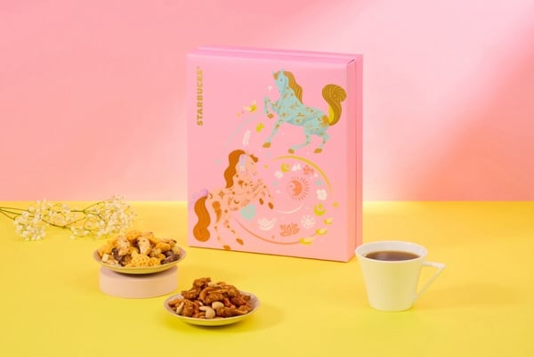 星巴克脆脆平安綜合菓禮盒-日本進口風味米果與堅果組合-過年零嘴