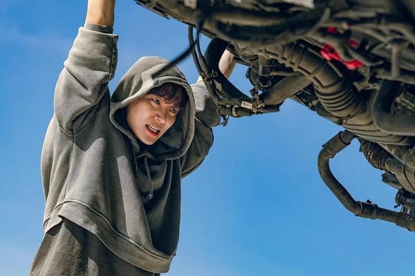 近期Netflix台灣「觀看排行」TOP10！《公益律師》第5，《現金英雄》第2，冠軍很值得追