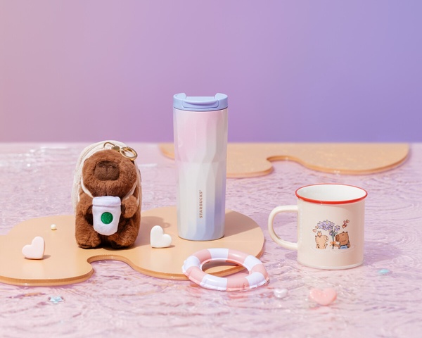 星巴克西洋情人節新品「甜蜜果凍鴨」 必收！