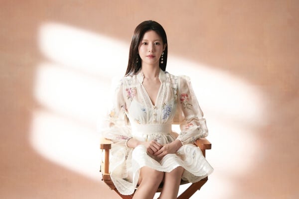 從《愛情怎麼翻譯》看「迴避型依戀」：童年情感需求被忽視，陷入親密與疏遠的拉鋸戰