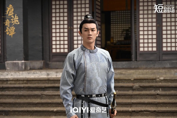 《唐詭奇譚》其實就是《唐朝詭事錄》第三季的延伸，可以看作第四季。只不過這部只有兩個案子，是《唐詭3》再補充了兩個單元的故事，因為篇幅不夠，所以拍成短劇，時長跟集數都很短。