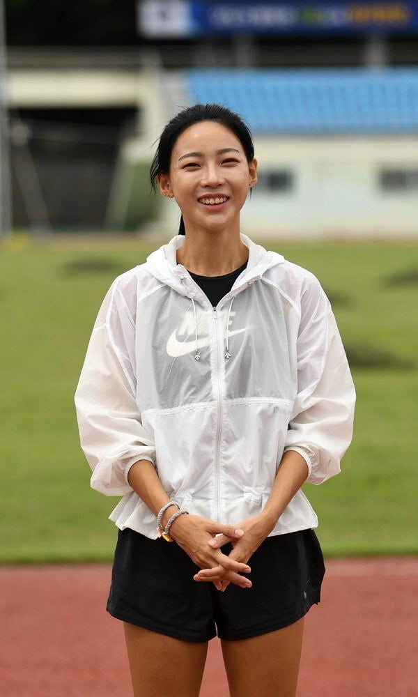 田徑界Karina！《單身即地獄5》金珉志6件事！拉耳示愛霸氣圈粉，卻自曝不擅與帥哥相處