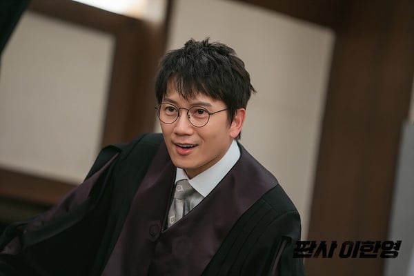 《法官李漢英》劇情、角色介紹：奴隸法官池晟重生復仇，《模範計程車》的劇粉都超愛！