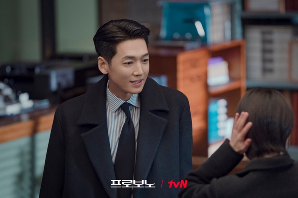 一月Netflix韓劇收視排行榜TOP7！《公益律師》第6，《臥底洪小姐》第4，冠軍真的好看